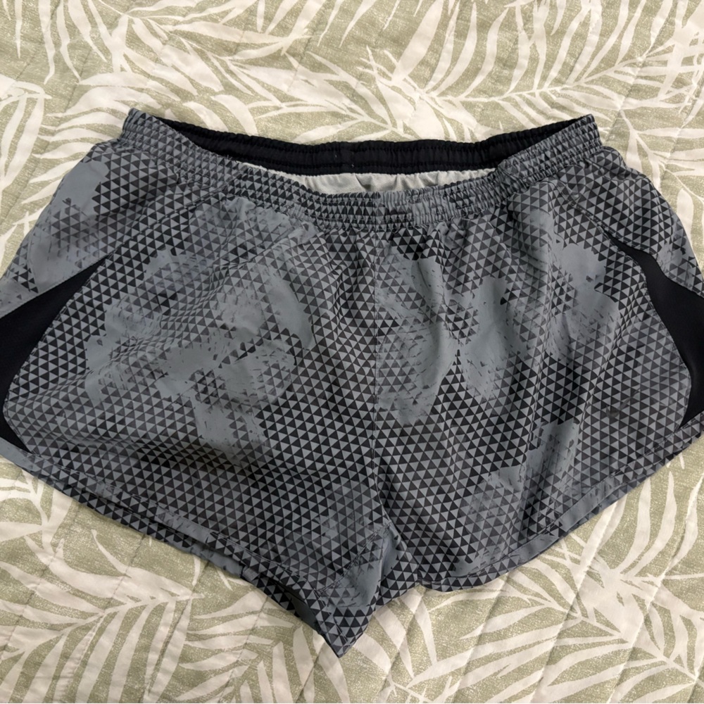 Nike Black and Gray Patterned Shorts
